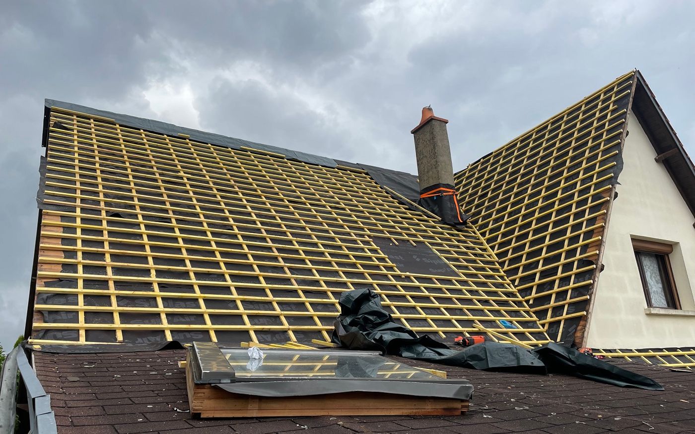 Couvreur travaux avant à Étouy