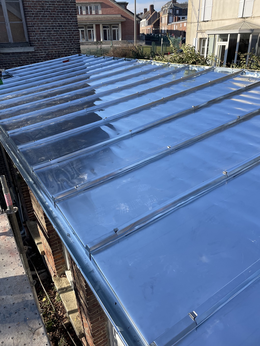 Refection de toiture velennes 60510 apres